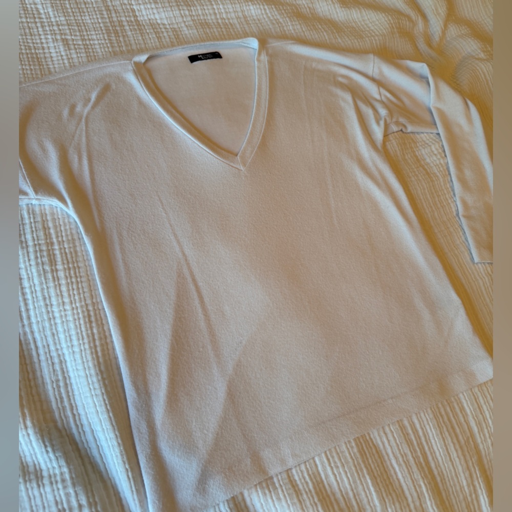 Michael Lauren Soft White V-Neck Sweater